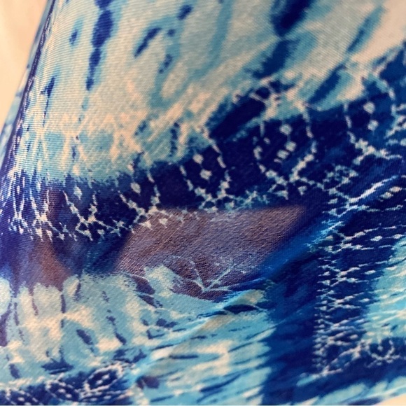 SISTER Size Medium Swim suit Cover up Blue and white - Picture 4 of 10